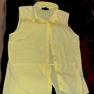 Attention Yellow Sleeveless Button Down Shirt Size XL